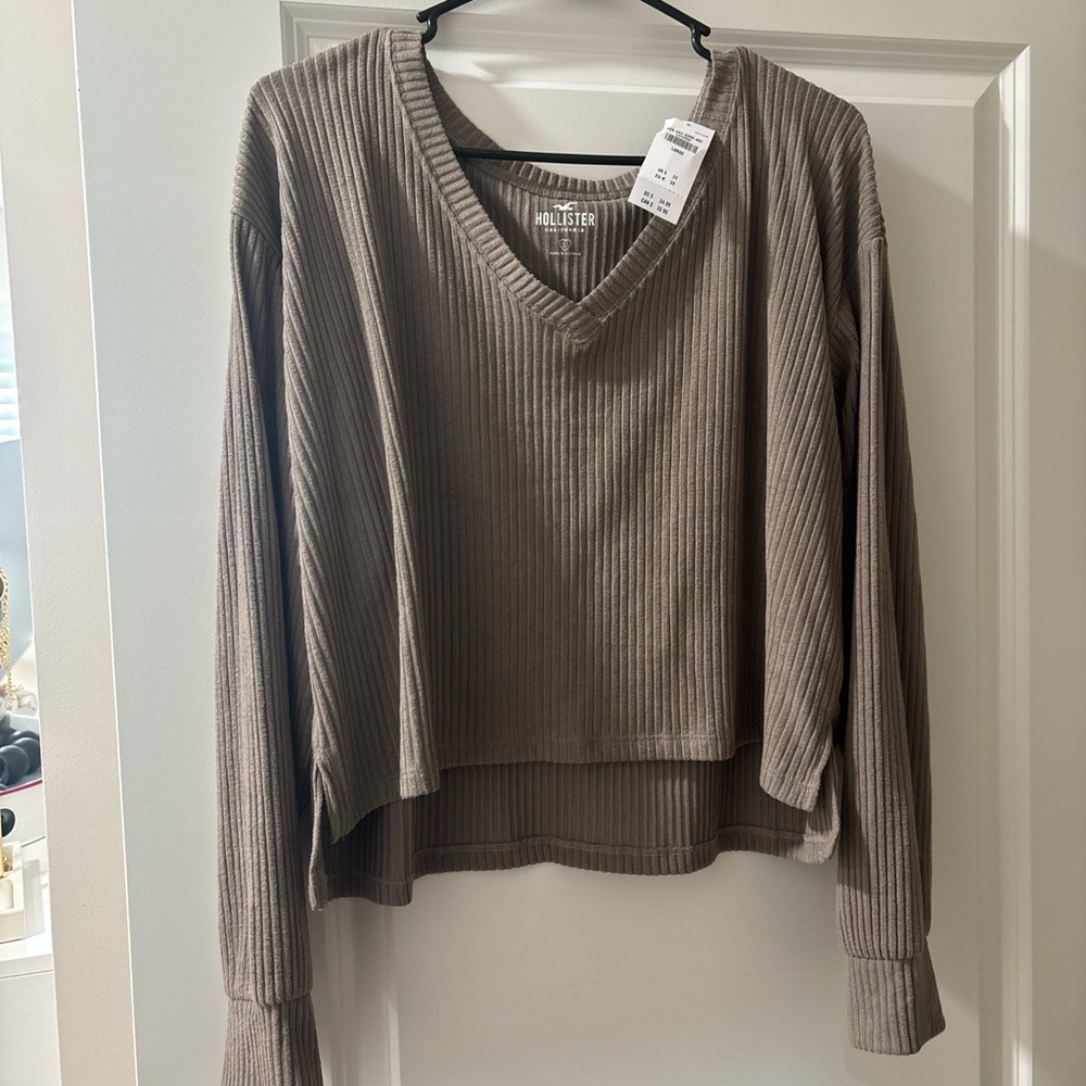 Hollister Taupe Ribbed V-Neck Top